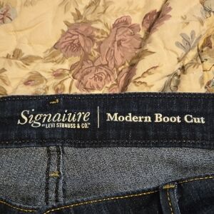Signature by Levi Strauss Dark Blue Bootcut Jeans 34×32
